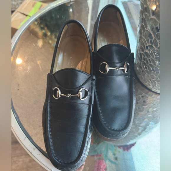 GUCCI VINTAGE SILVER HORSE-BIT BLACK LEATHER LOAFERS Women’s Size 8 - Picture 1 of 8